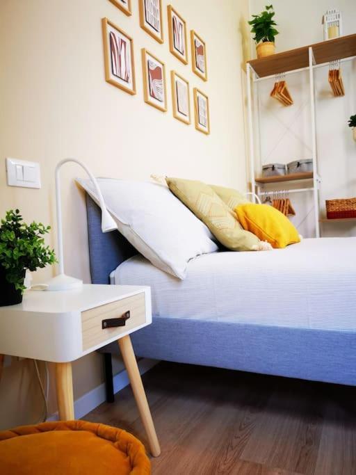 شقة Sunny Flat 50 Meters From The Metro ميلان المظهر الخارجي الصورة